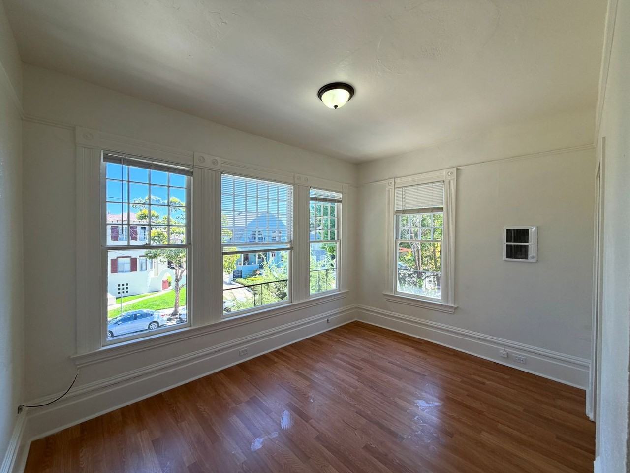 931 Chestnut St. - Photo 3 of 21