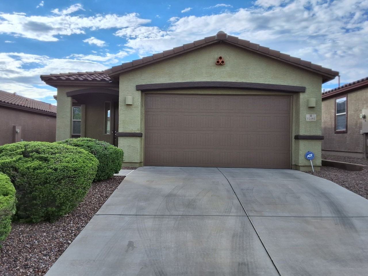 12185 N Meditation Dr - Photo 2 of 30