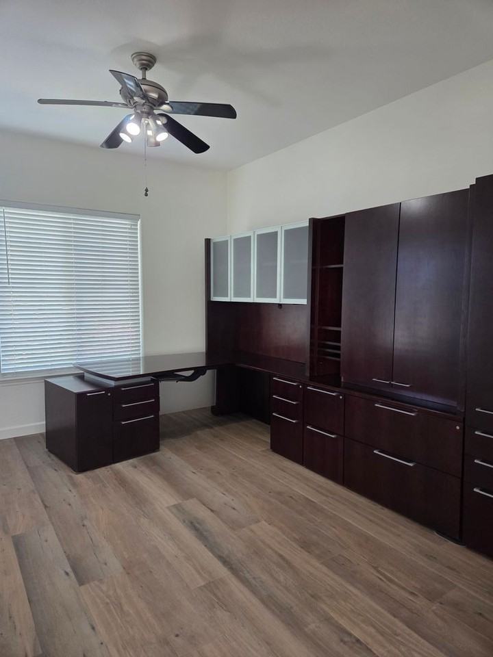 8046 Marigola Dr - Photo 3 of 22
