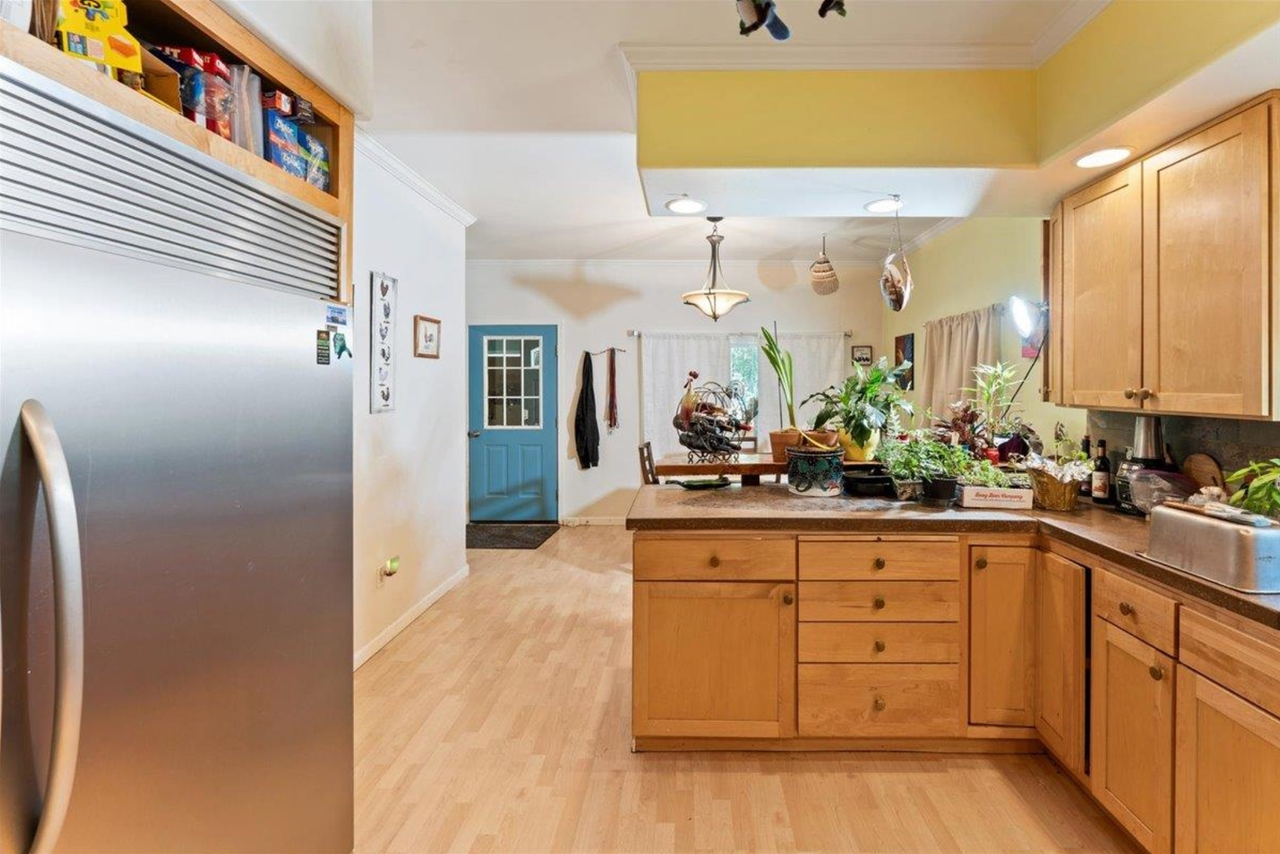 1140 Erimar St - Photo 6 of 30