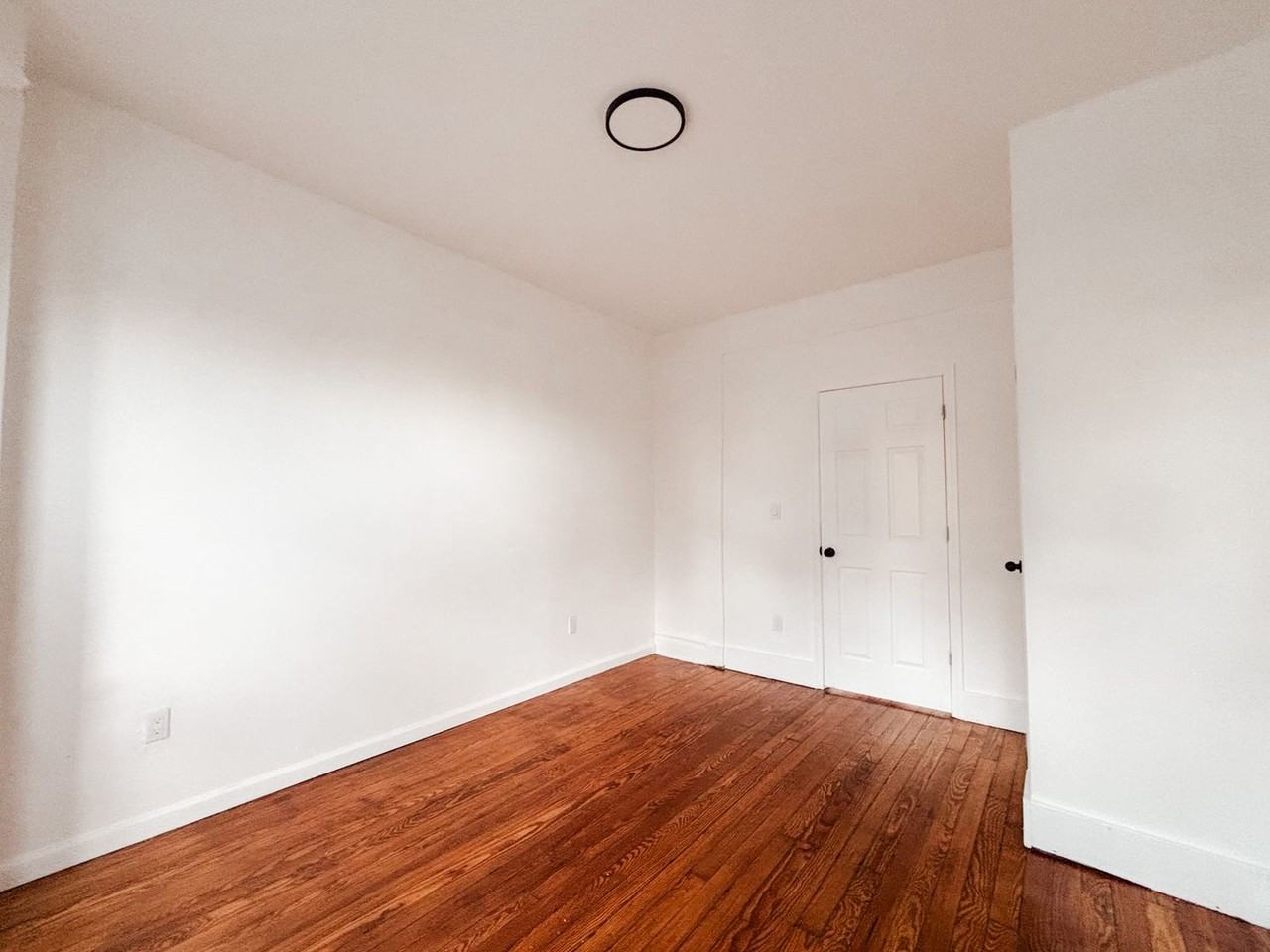 754 S 19th St - Photo 6 of 17