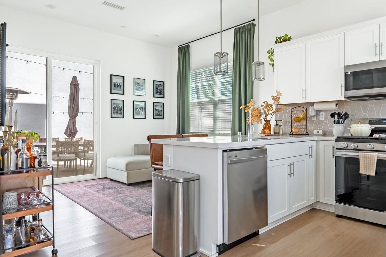 2488 E Encanto Paseo - Photo 3 of 37