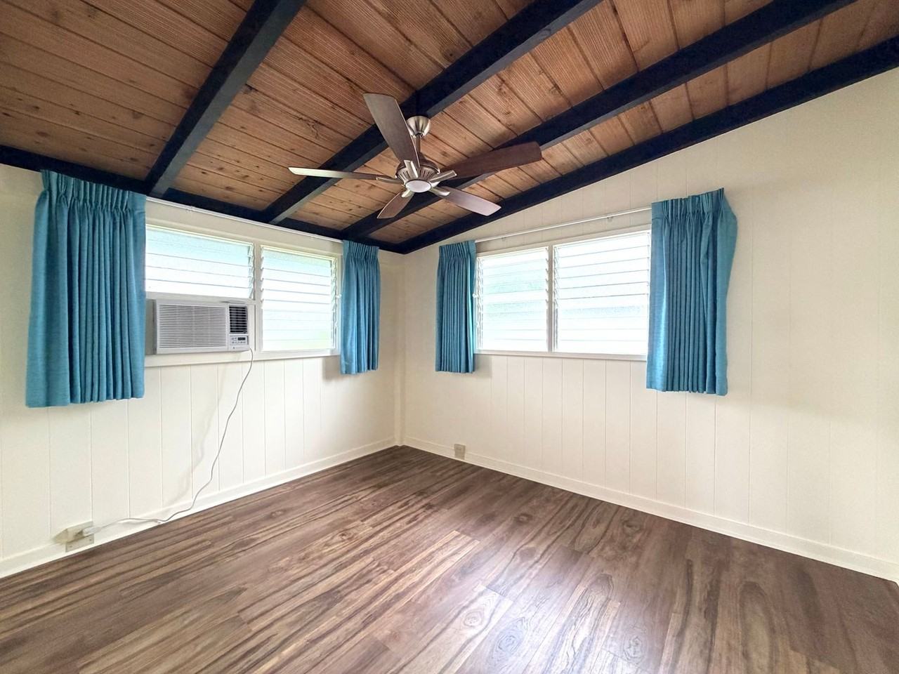 70 Kaluhea St - Photo 7 of 11