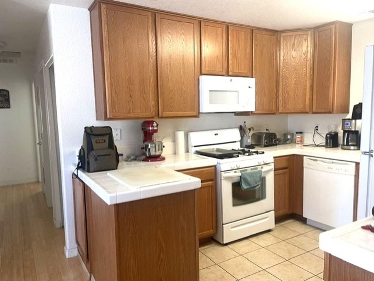 116 Highlands Ct - Photo 3 of 13