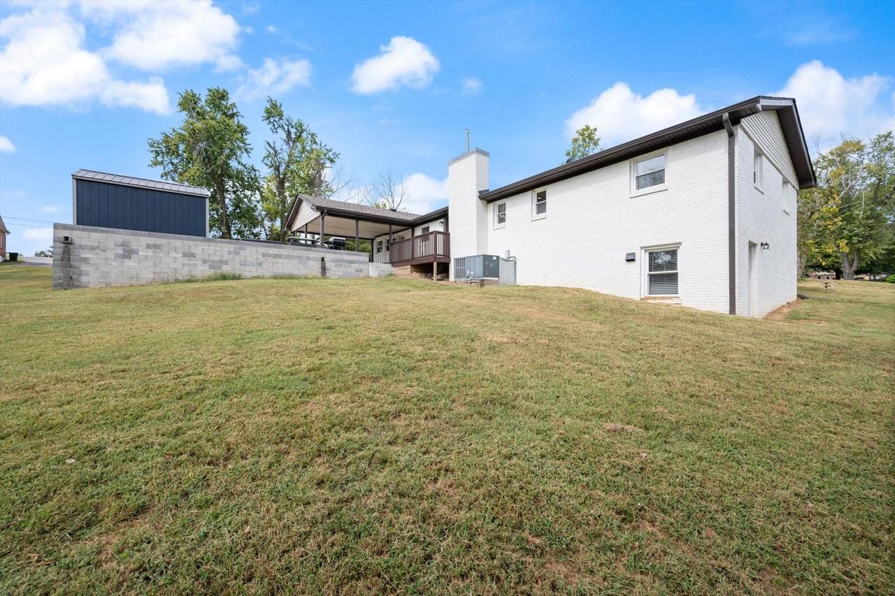 121 Cumberland Cir - Photo 3 of 14
