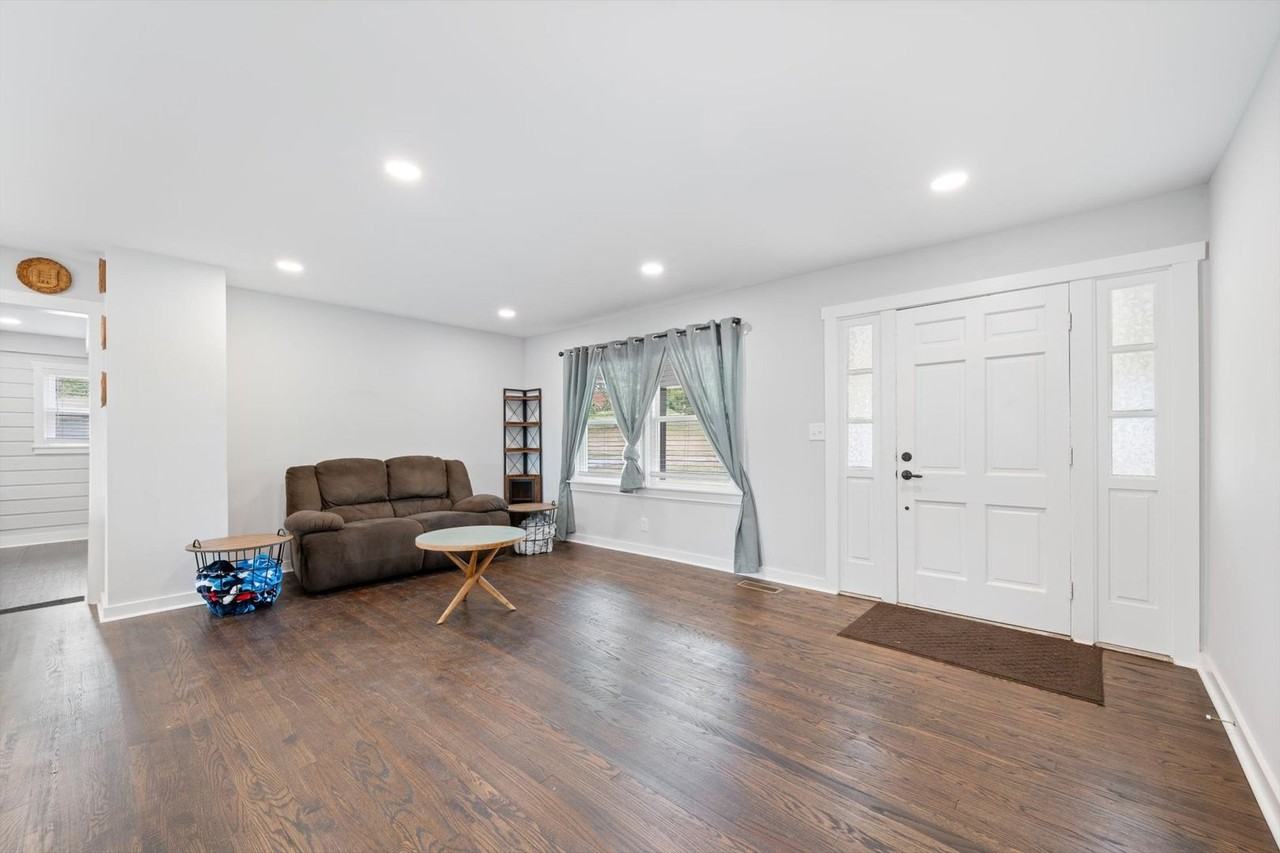 121 Cumberland Cir - Photo 5 of 14