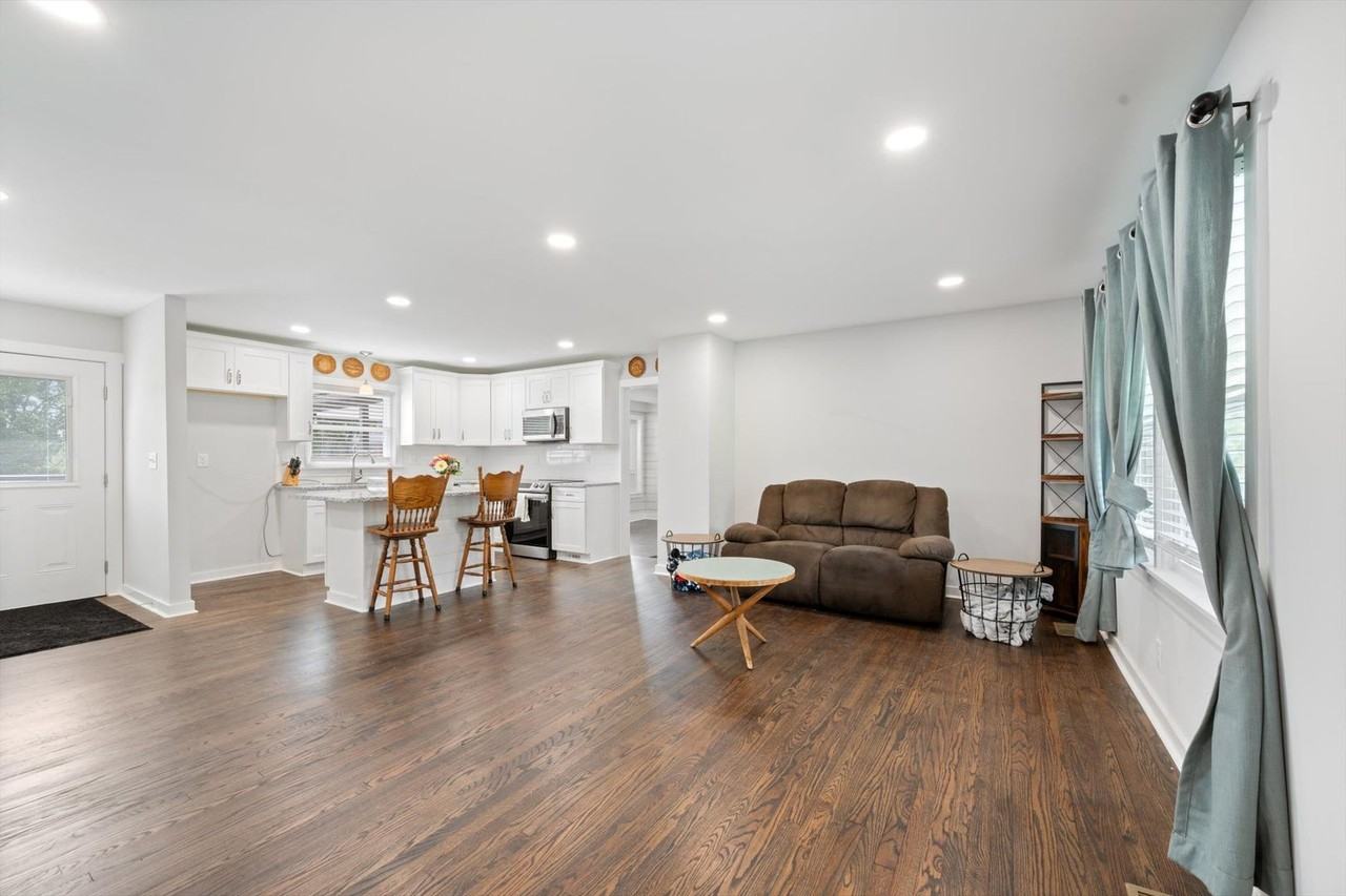 121 Cumberland Cir - Photo 6 of 14