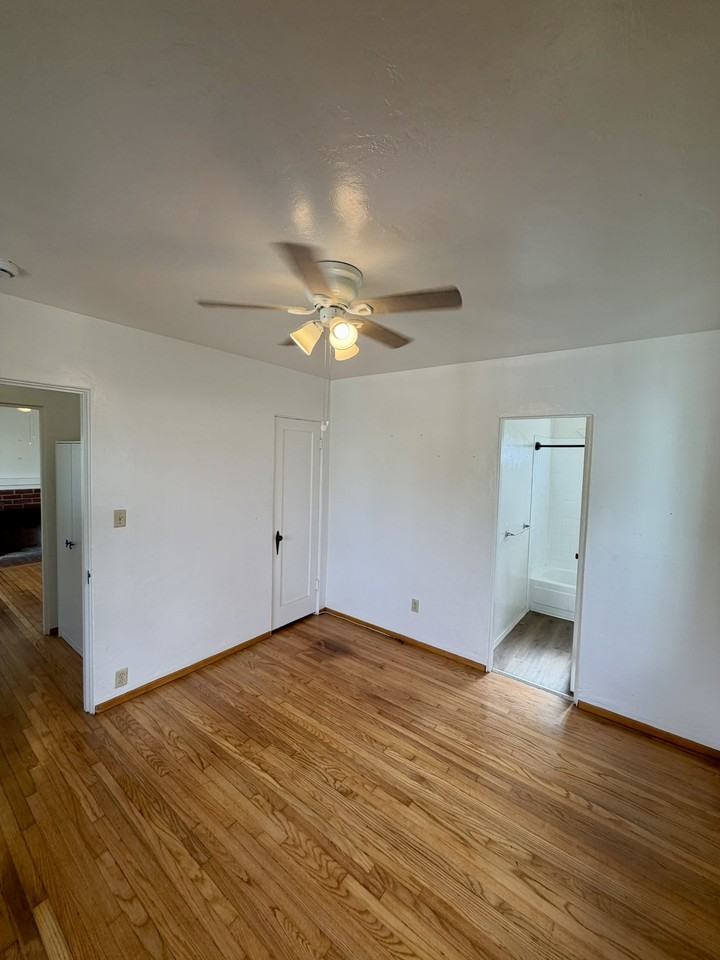 5073 Voltaire St #5079 - Photo 3 of 19