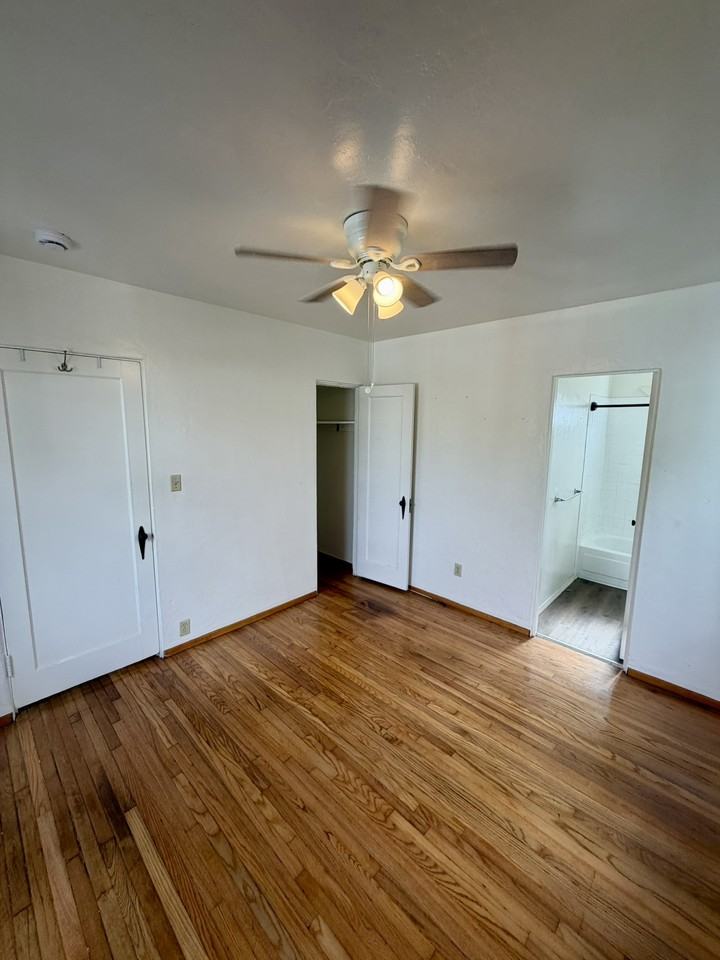 5073 Voltaire St #5079 - Photo 6 of 19