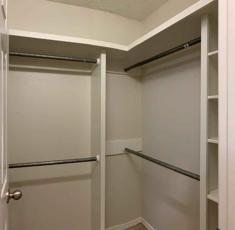 MLK Apts, LLC - 1825 #1825APTC - Photo 5 of 9