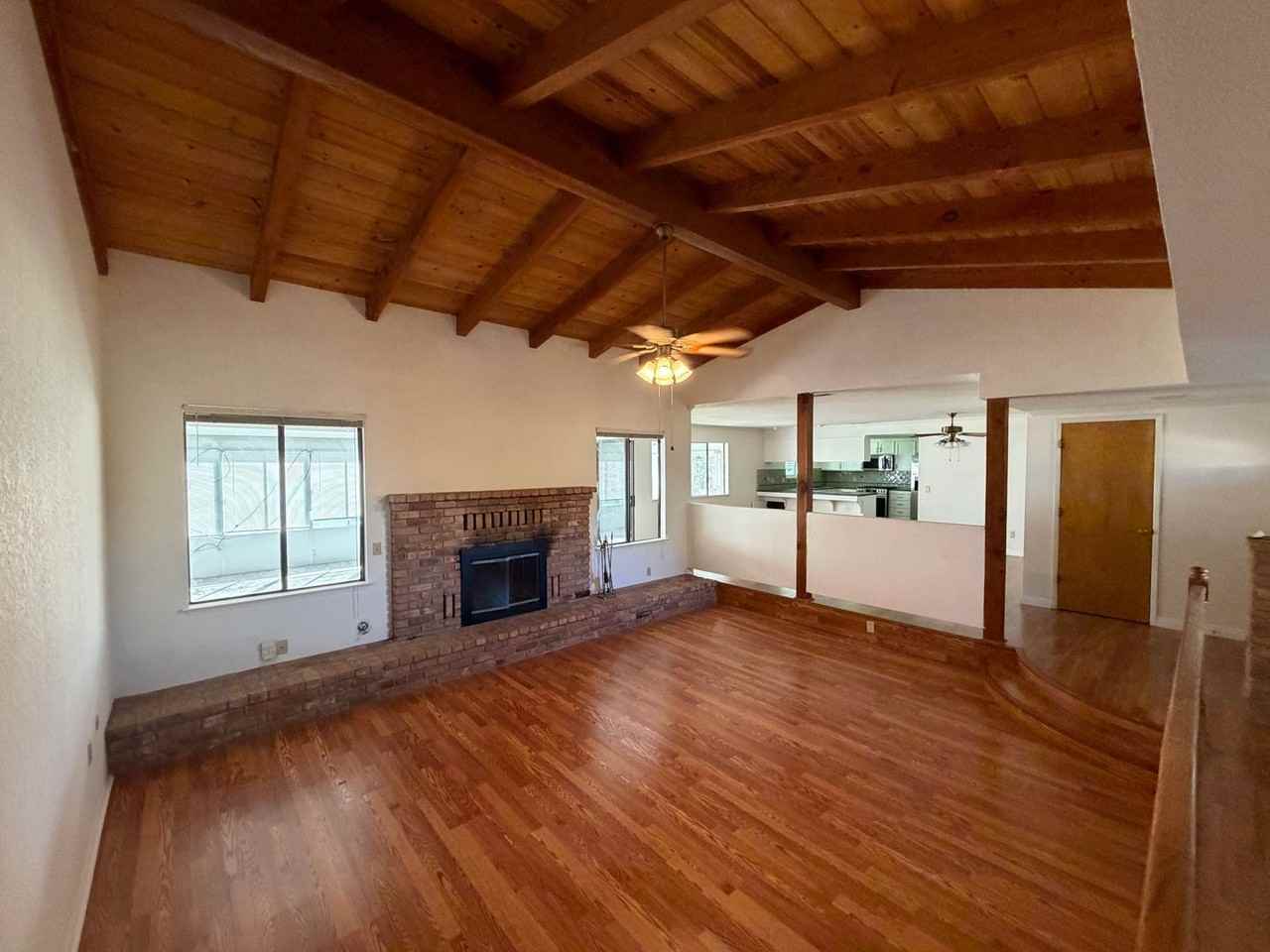 204 Ruby Ln - Photo 7 of 29
