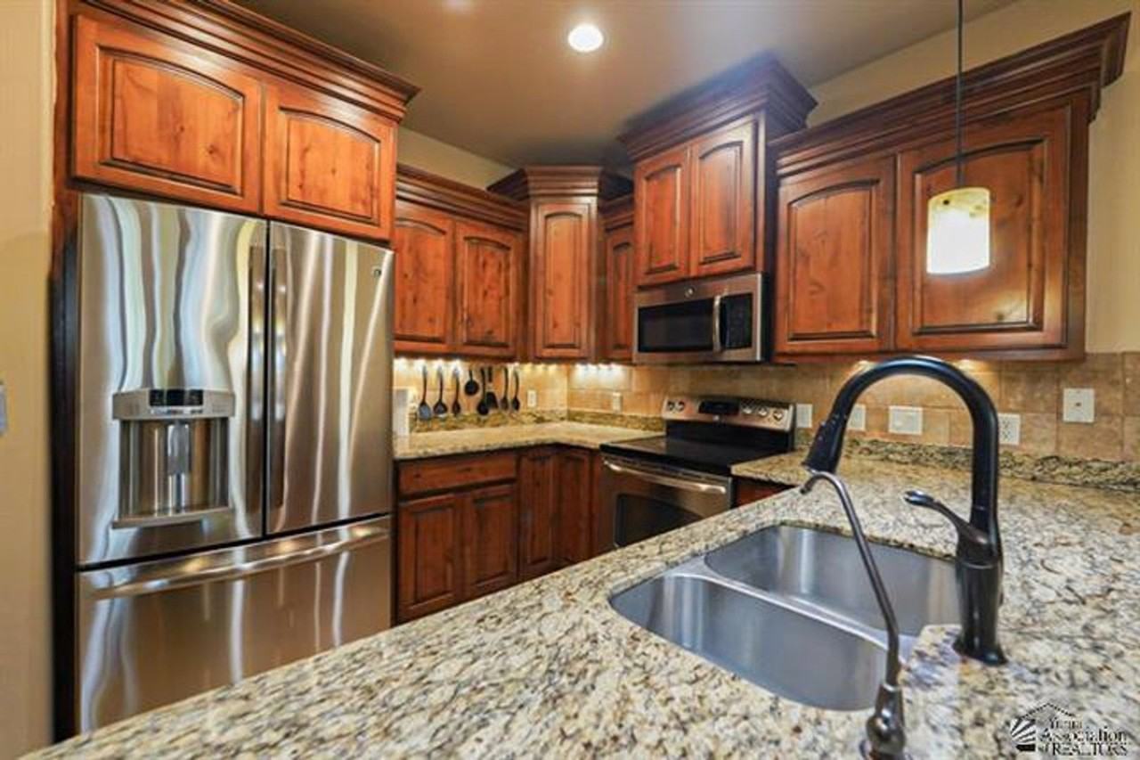 3400 Avenue 7e #6 - Photo 6 of 29