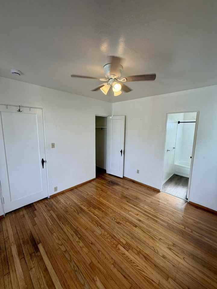 5073-5085 Voltaire St. - Photo 6 of 19