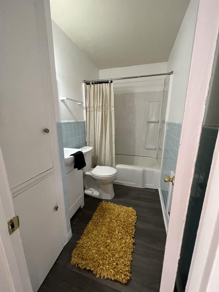 4330 Boren Ave #1 - Photo 6 of 19