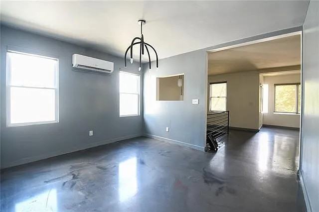 3402 Octavia Street - Photo 4 of 10