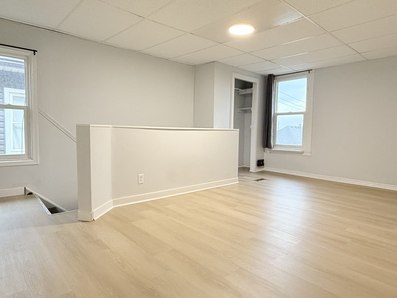 1011 Albert Rd - Photo 4 of 12