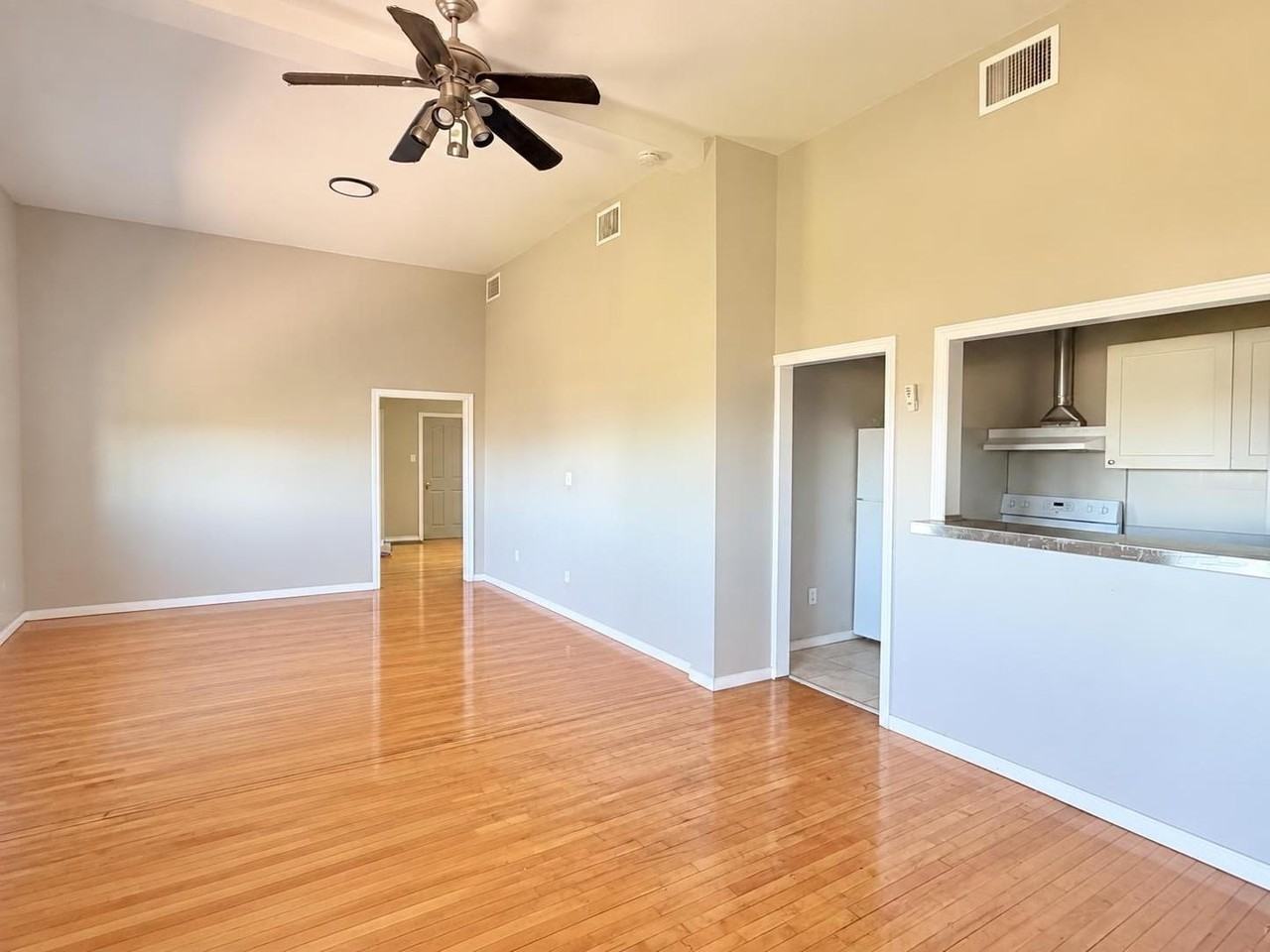 871 Janette Avenue - Photo 2 of 14