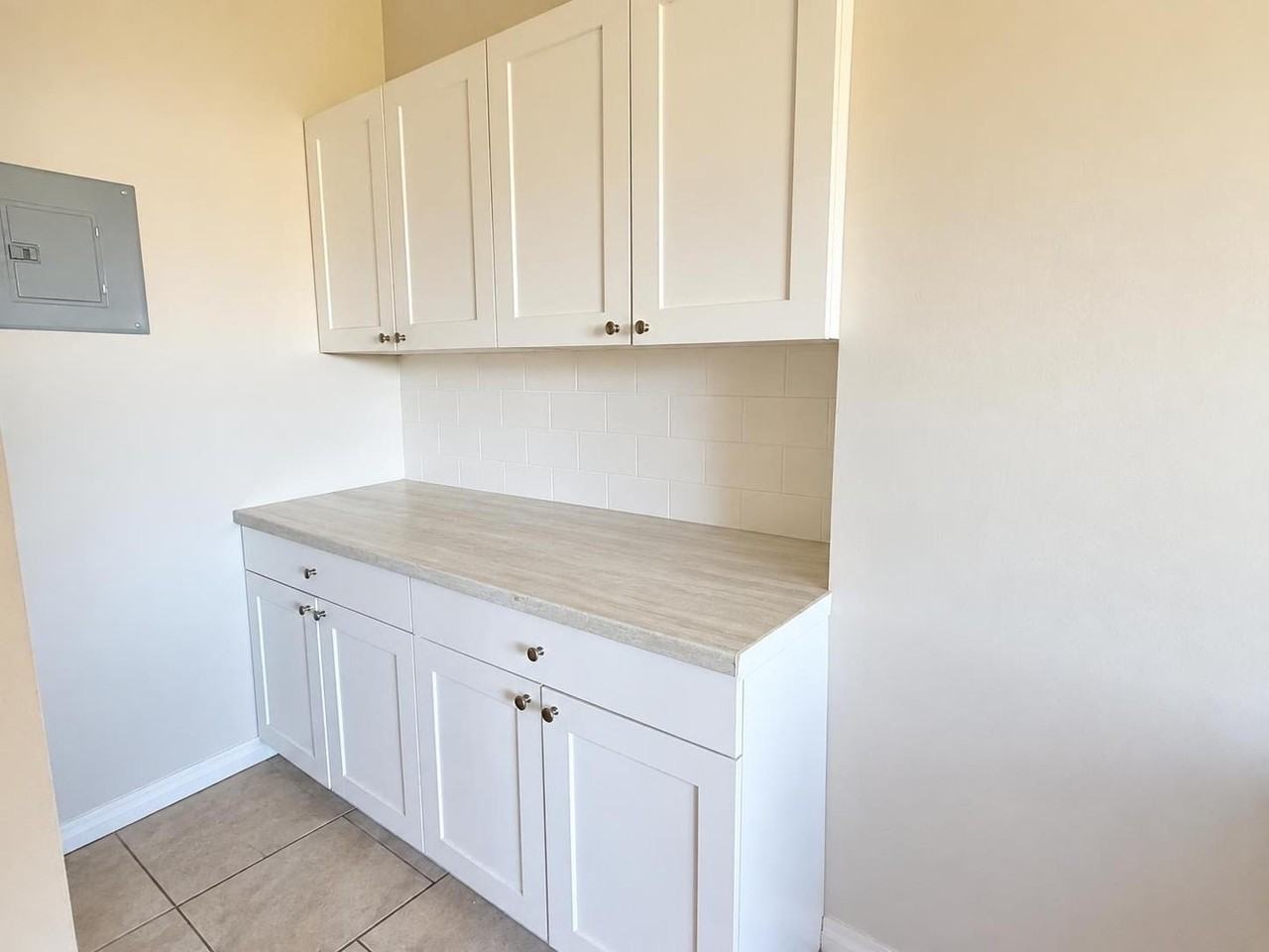871 Janette Avenue - Photo 5 of 14