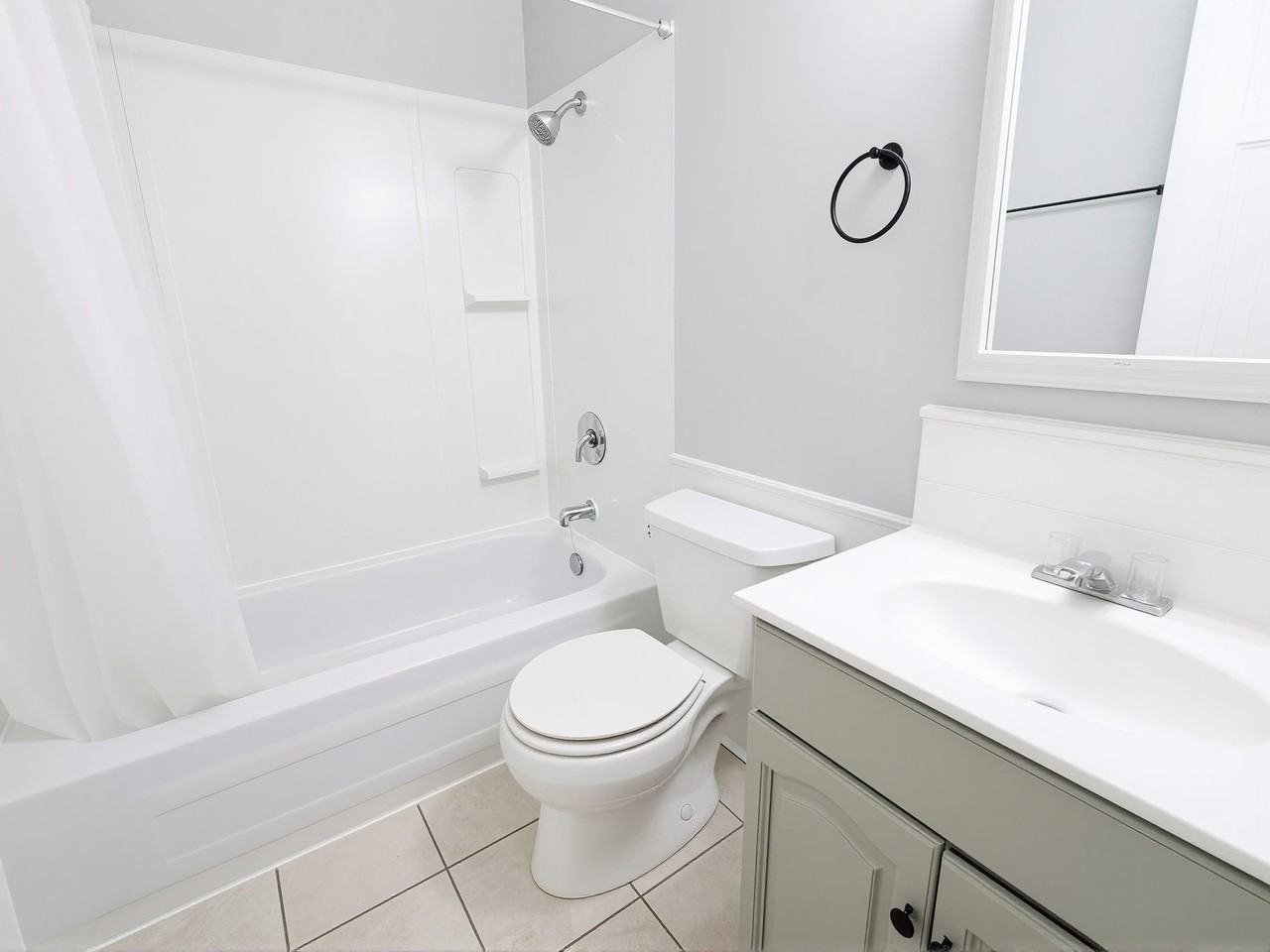 700 Indian Road North - Photo 4 of 22