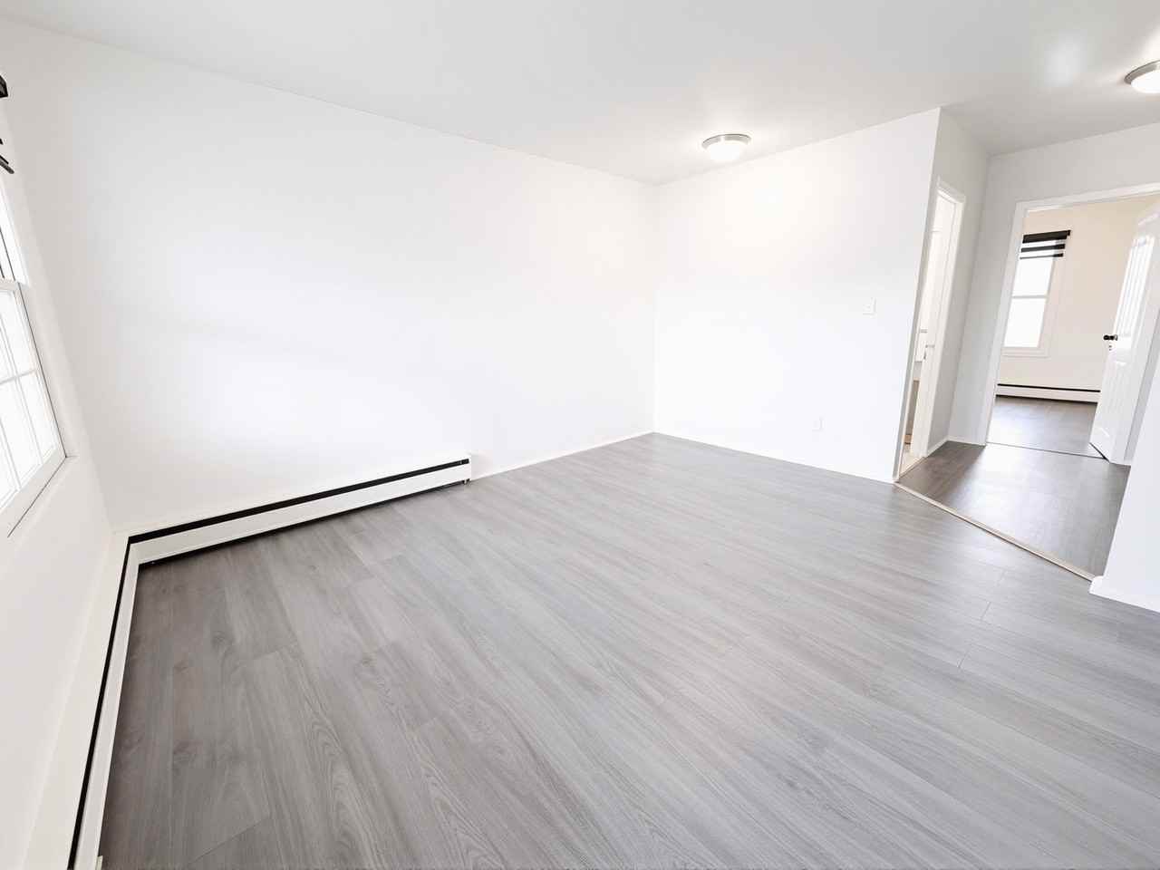700 Indian Road North - Photo 6 of 22