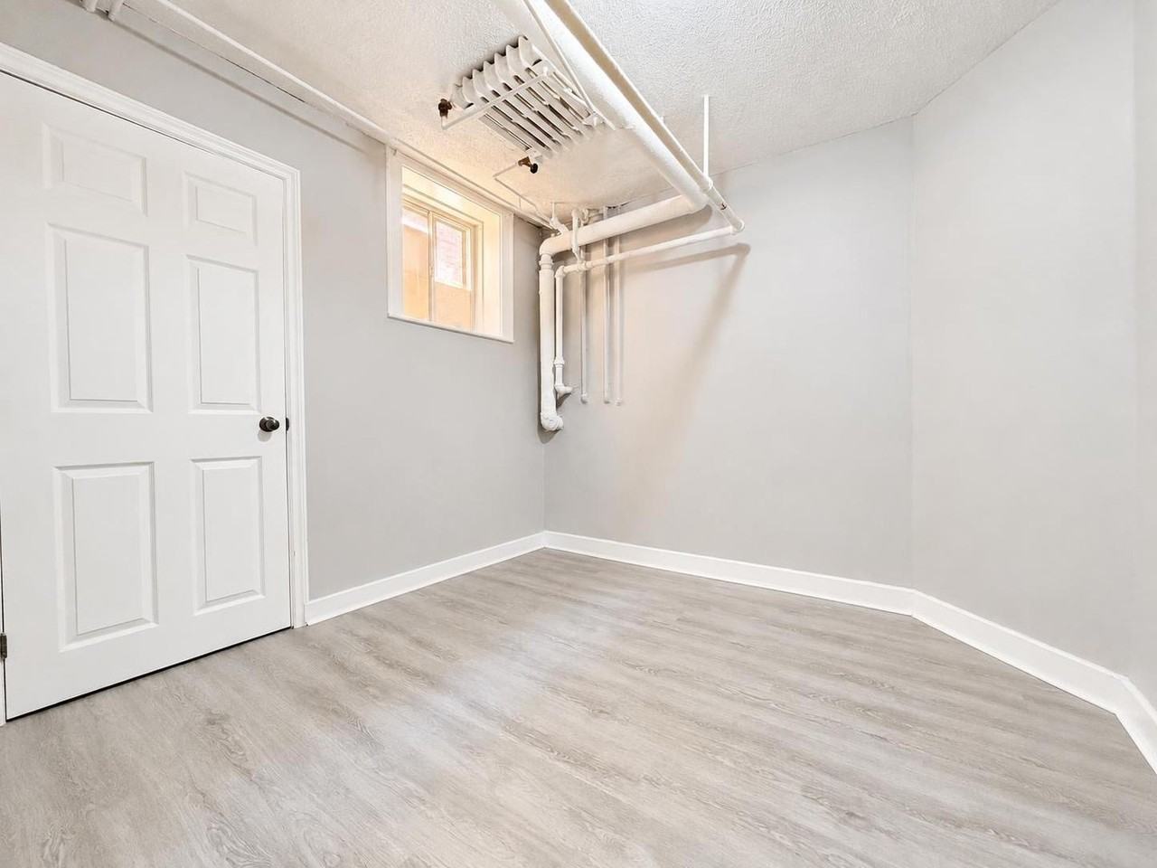 581 Cataraqui Street - Photo 7 of 11