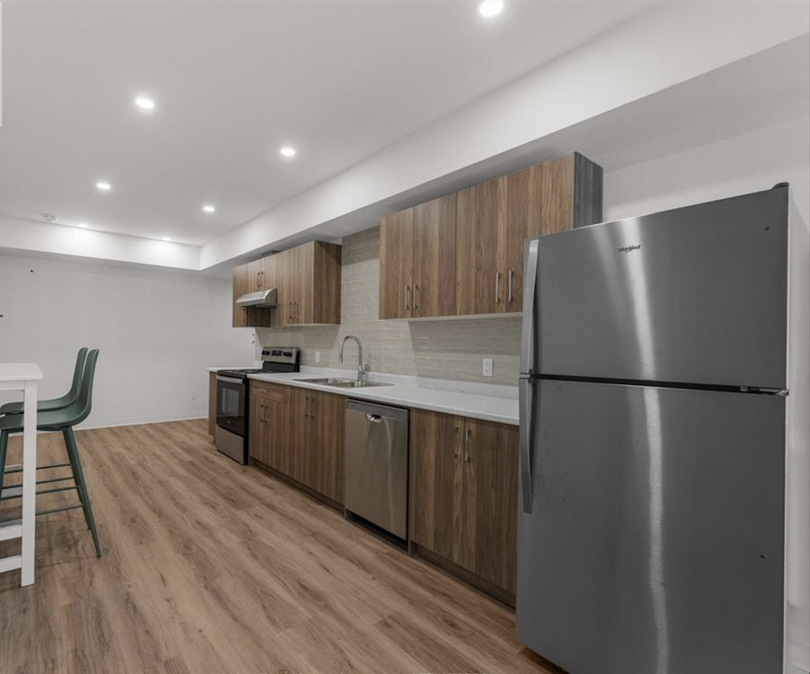 185 Randolph Avenue - Photo 5 of 18