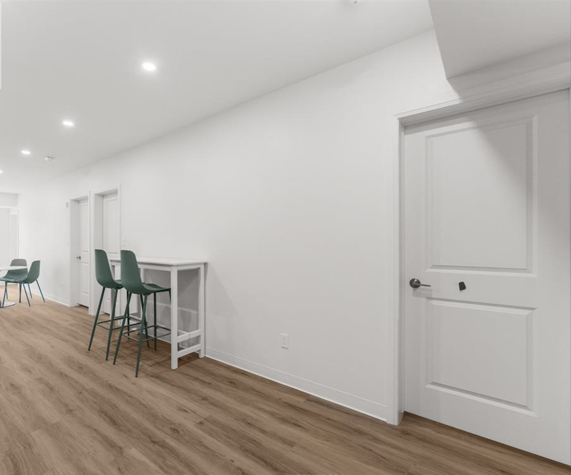 185 Randolph Avenue - Photo 6 of 18