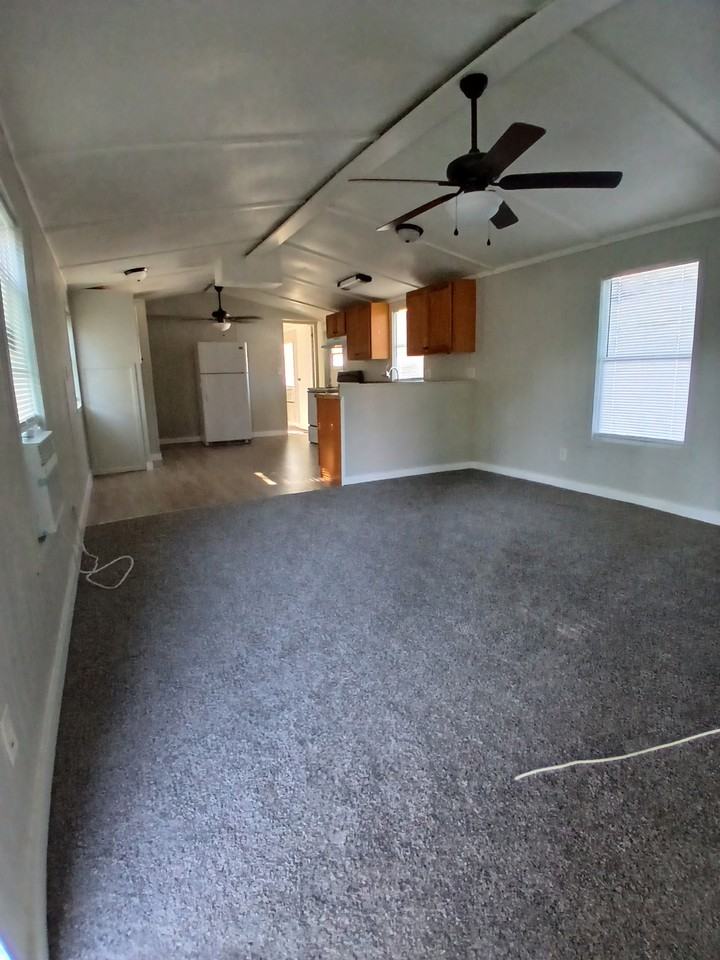 406 Senate St Trlr A #1 - Photo 2 of 10