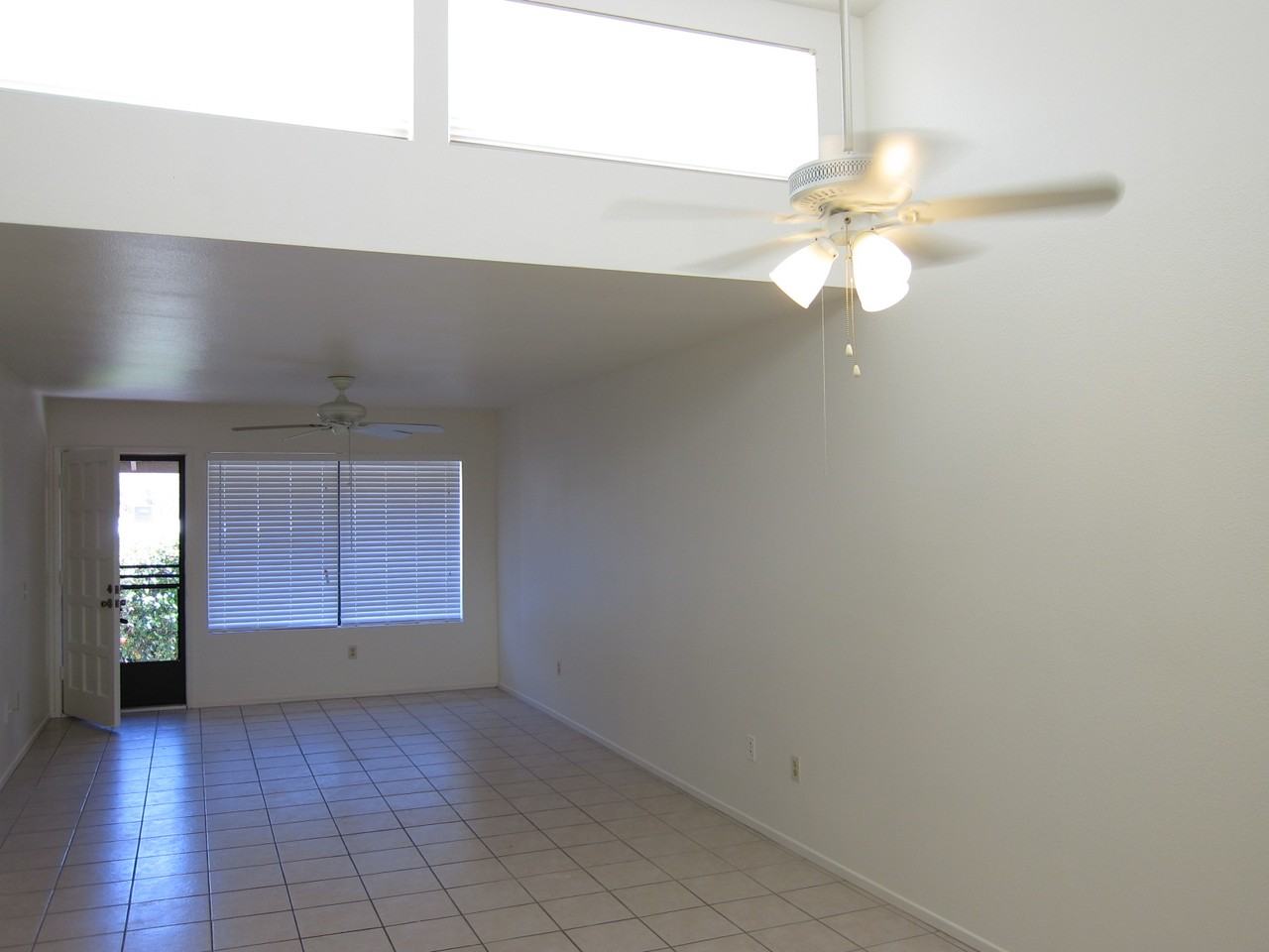47892 Oasis Ct #1 - Photo 2 of 8