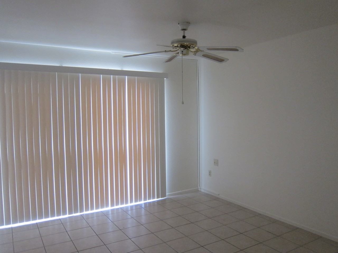 47892 Oasis Ct #1 - Photo 7 of 8