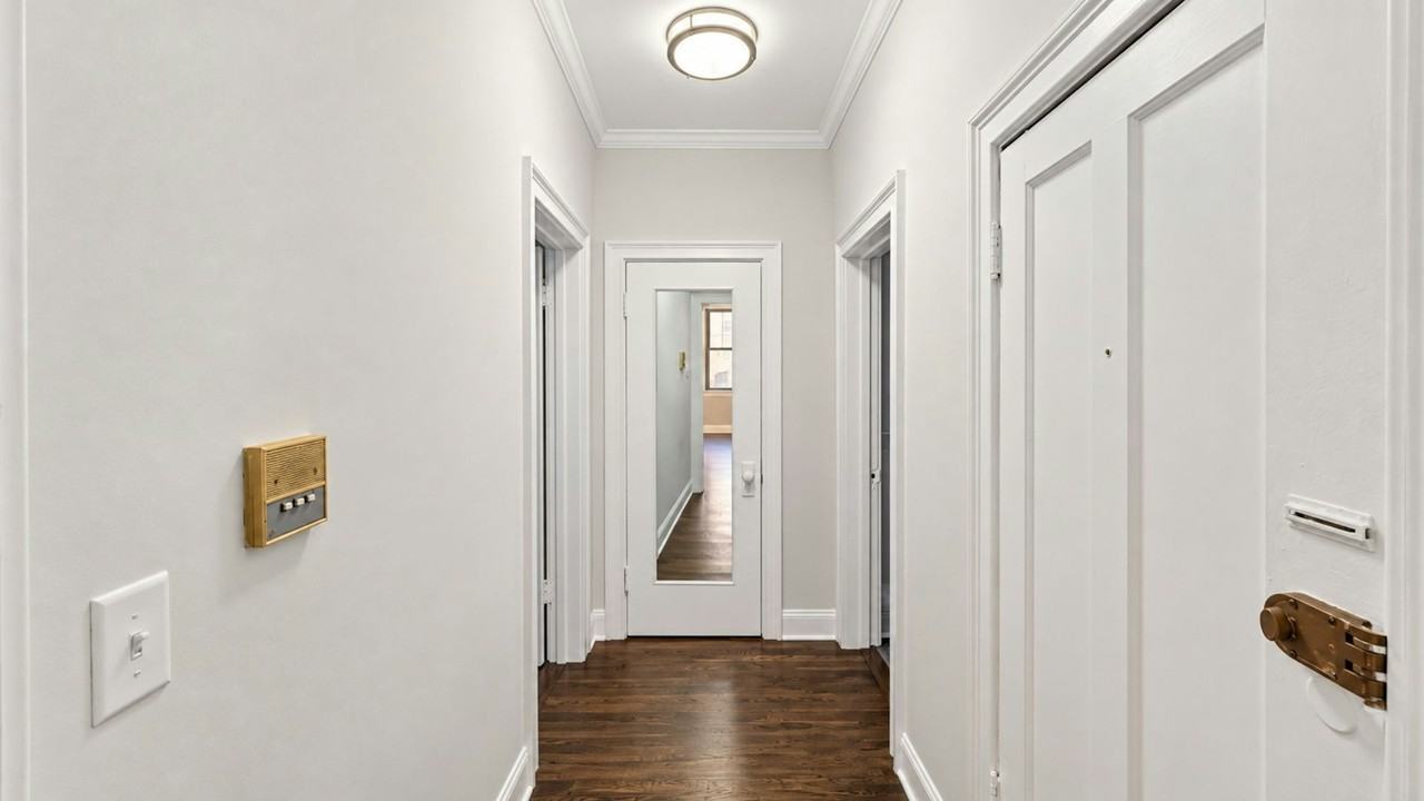 905 West Altgeld Street, Unit 1A - Photo 7 of 11
