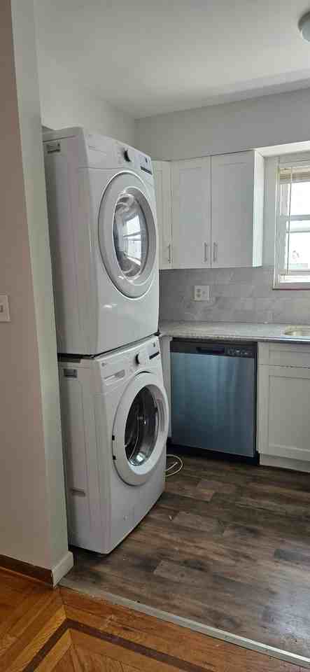 921 Jackson Ave, Unit 1 - Photo 5 of 12