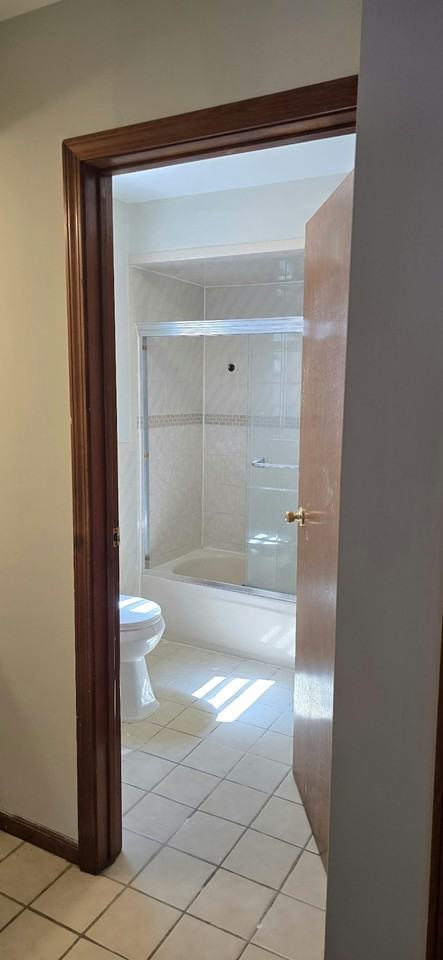 921 Jackson Ave, Unit 1 - Photo 7 of 12