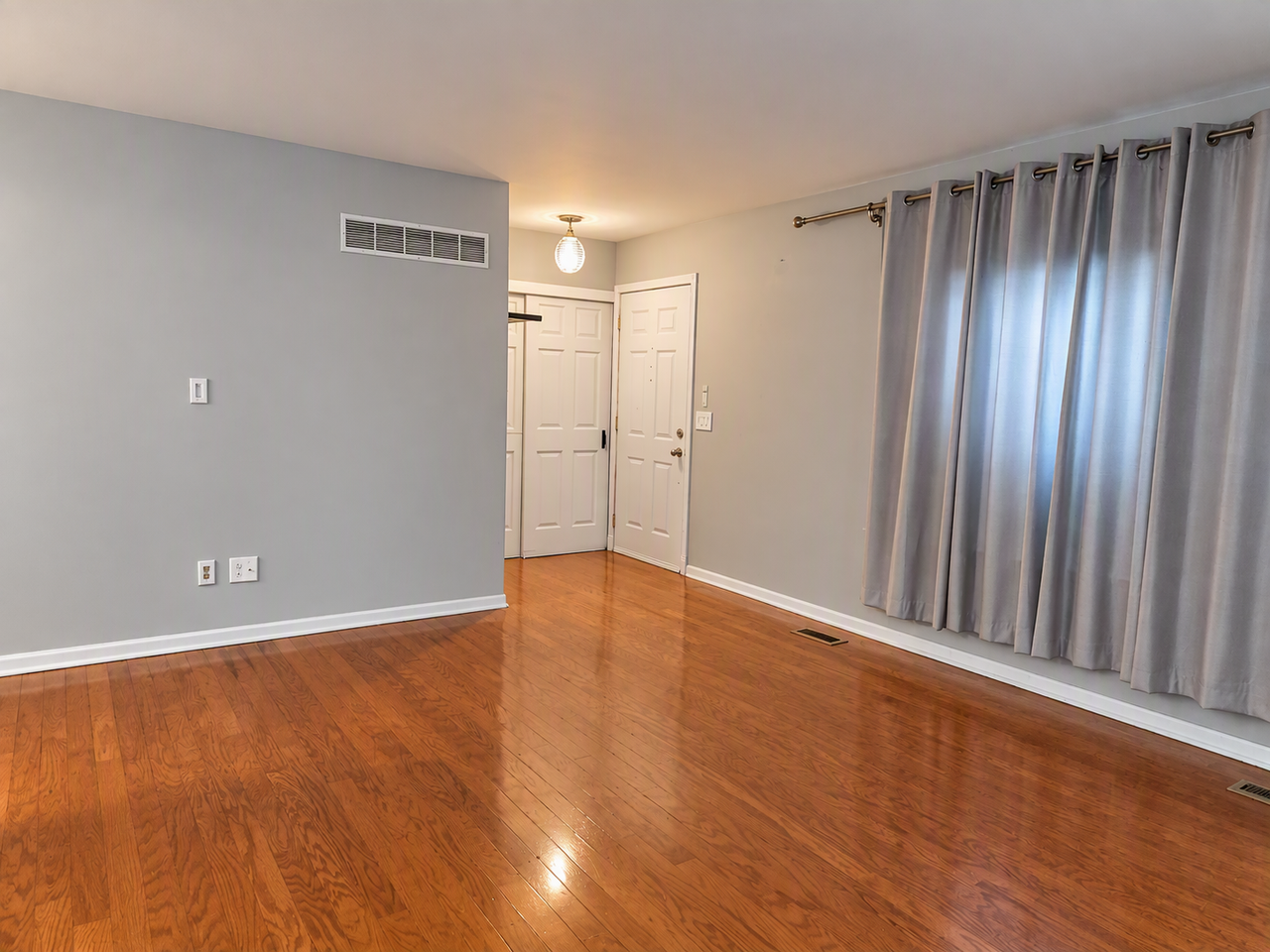 1800 Paddington Ave - Photo 2 of 29
