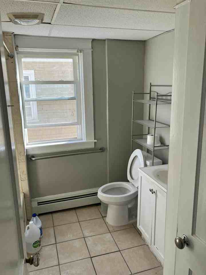 275 O'Connor St, Unit 2 - Photo 5 of 5