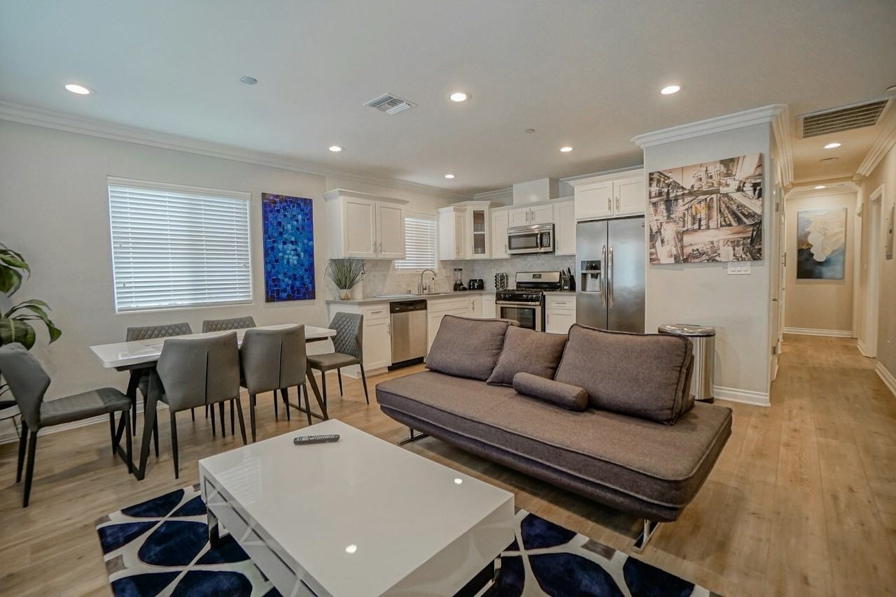 7101 South La Cienega Boulevard, Unit 7101 1/2 - Photo 2 of 19