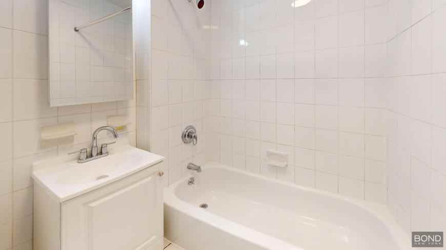 947 1st Ave - Photo 6 of 7
