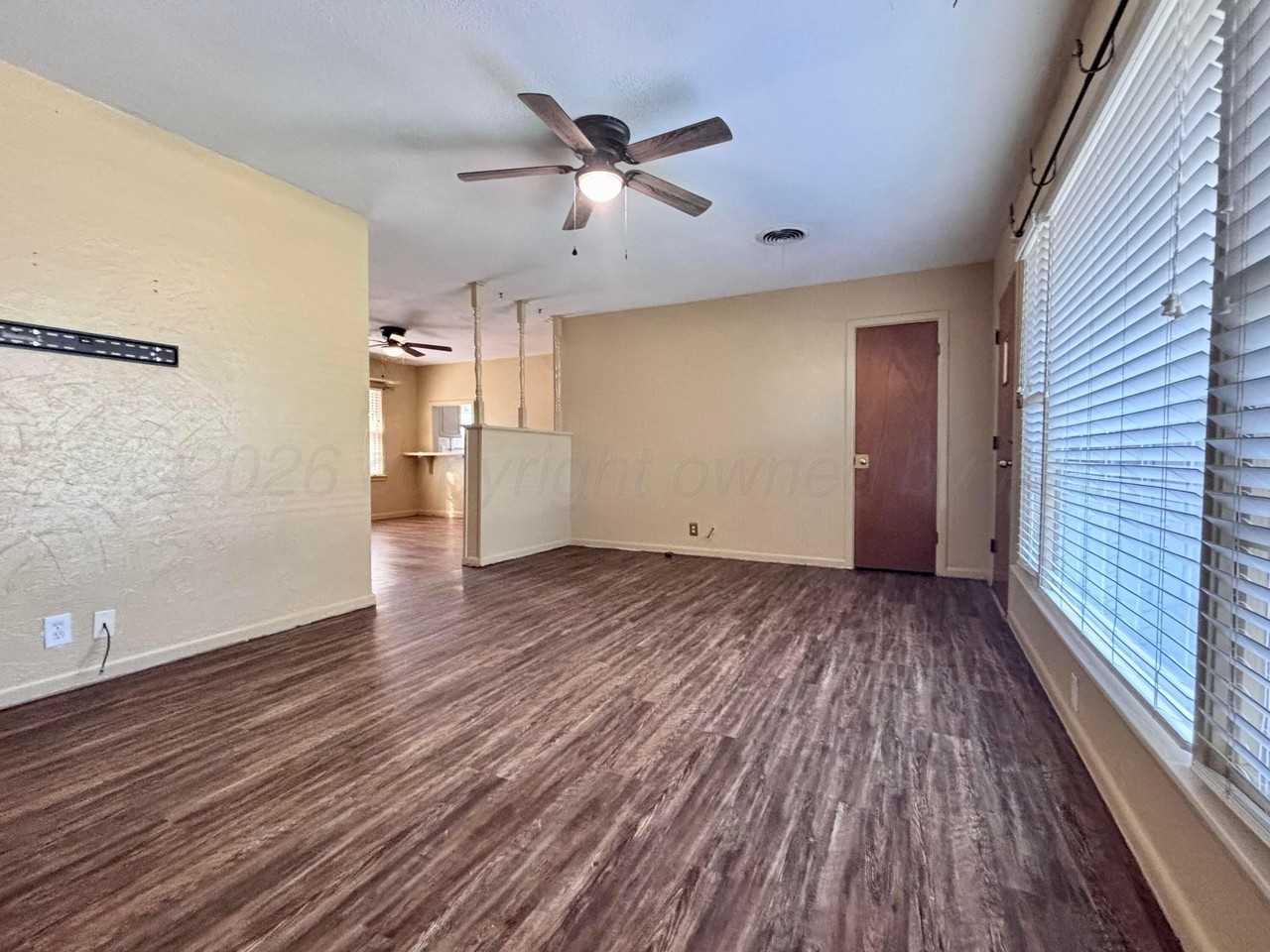 2913 Comanche St - Photo 3 of 23