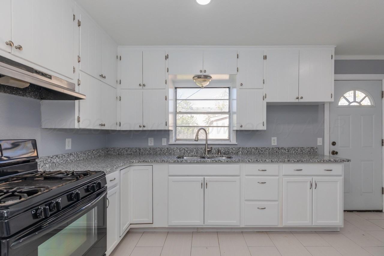 4000 S Lipscomb St - Photo 7 of 25