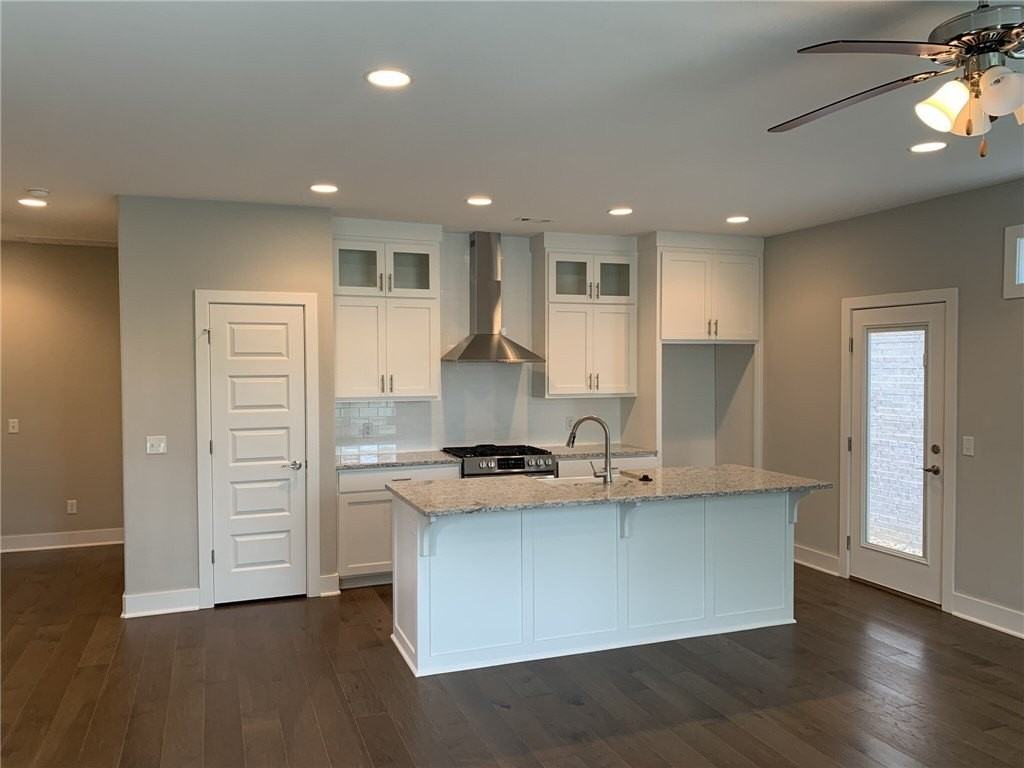 2383 E Amherst Aly - Photo 4 of 22
