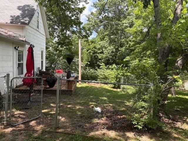 546 E Rebecca St - Photo 5 of 19