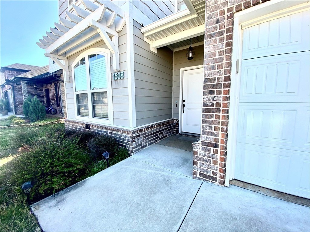 1508 Canal St - Photo 2 of 25