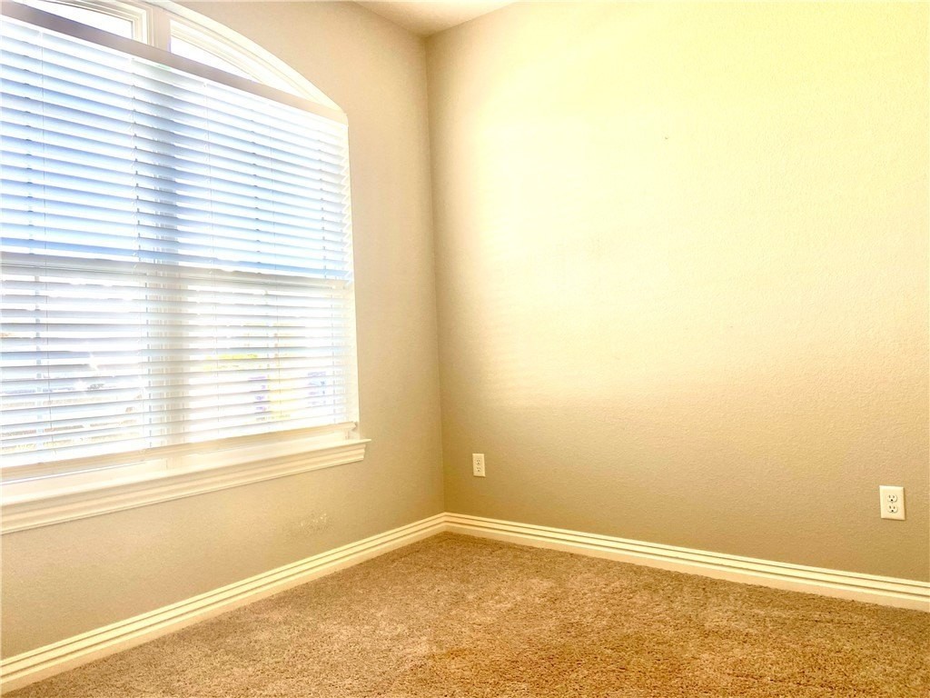 1508 Canal St - Photo 4 of 25