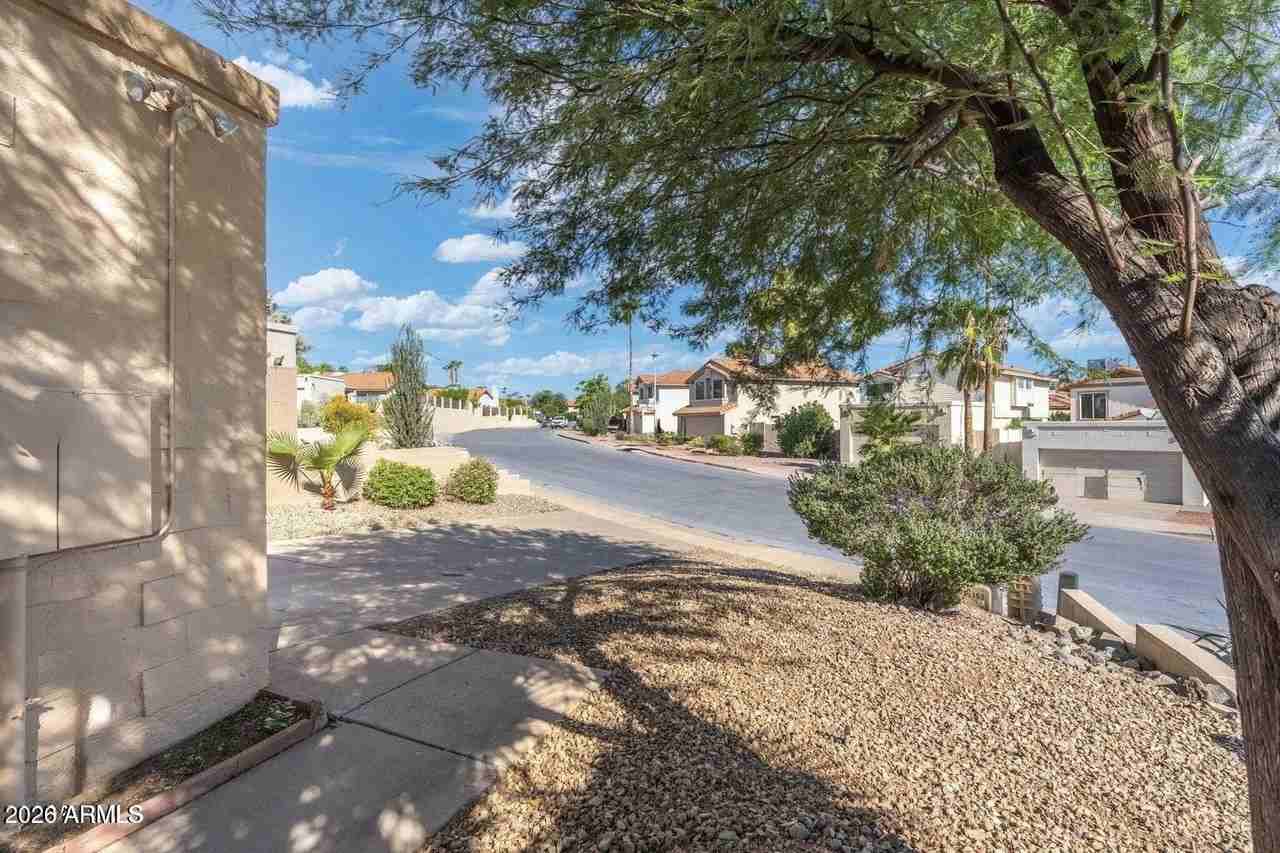 1645 E Villa Maria Dr - Photo 3 of 43