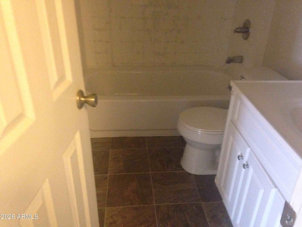 423 S Mitchell Dr #D - Photo 5 of 10