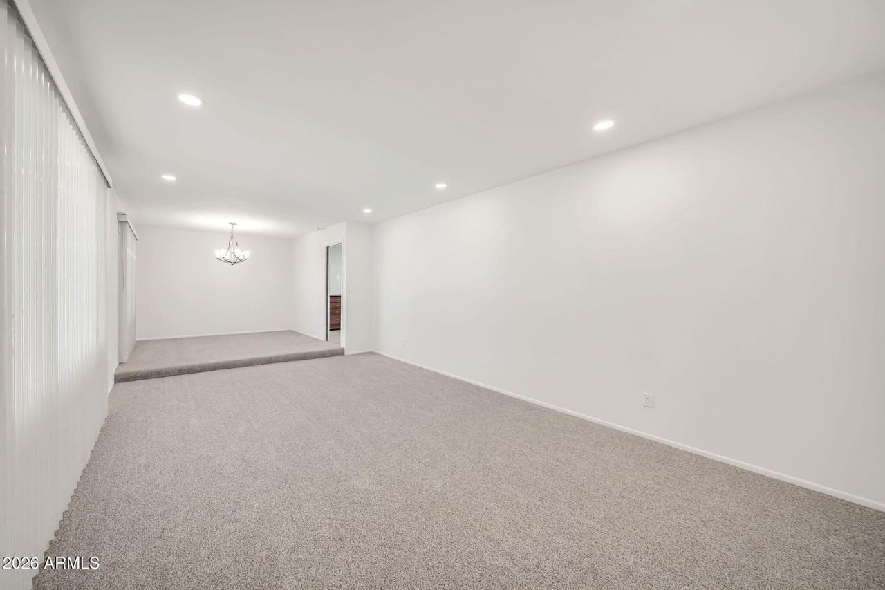 12801 N 16th Ave - Photo 7 of 50
