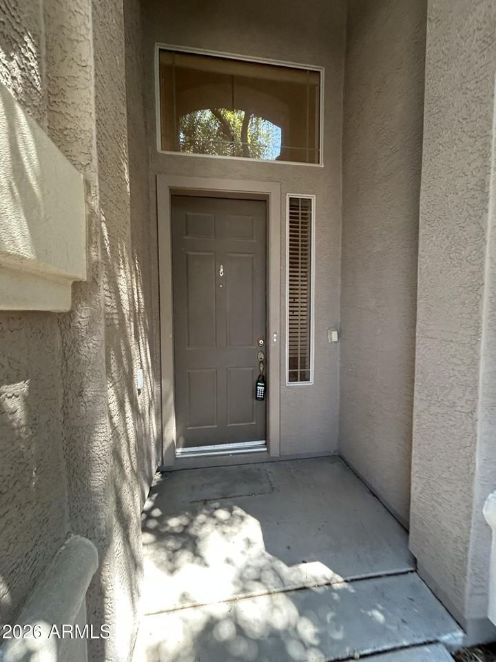 1240 E Baylor Ct - Photo 2 of 31