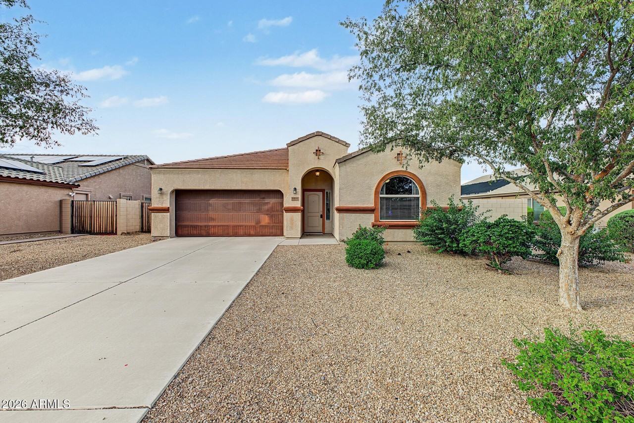 5596 E Helios Dr - Photo 2 of 37