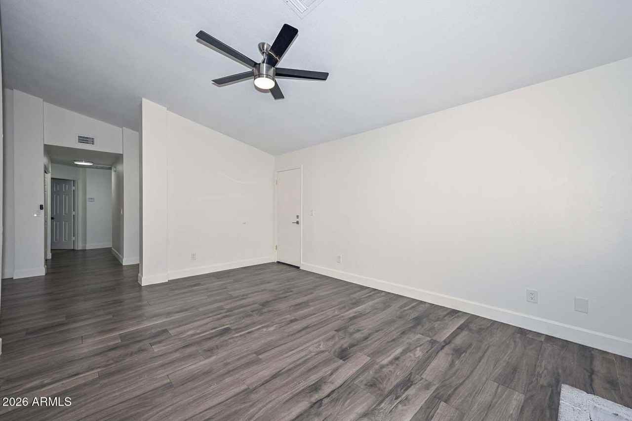 18848 N 73rd Dr - Photo 6 of 48