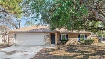 featured image of 3900 Sioux Cir